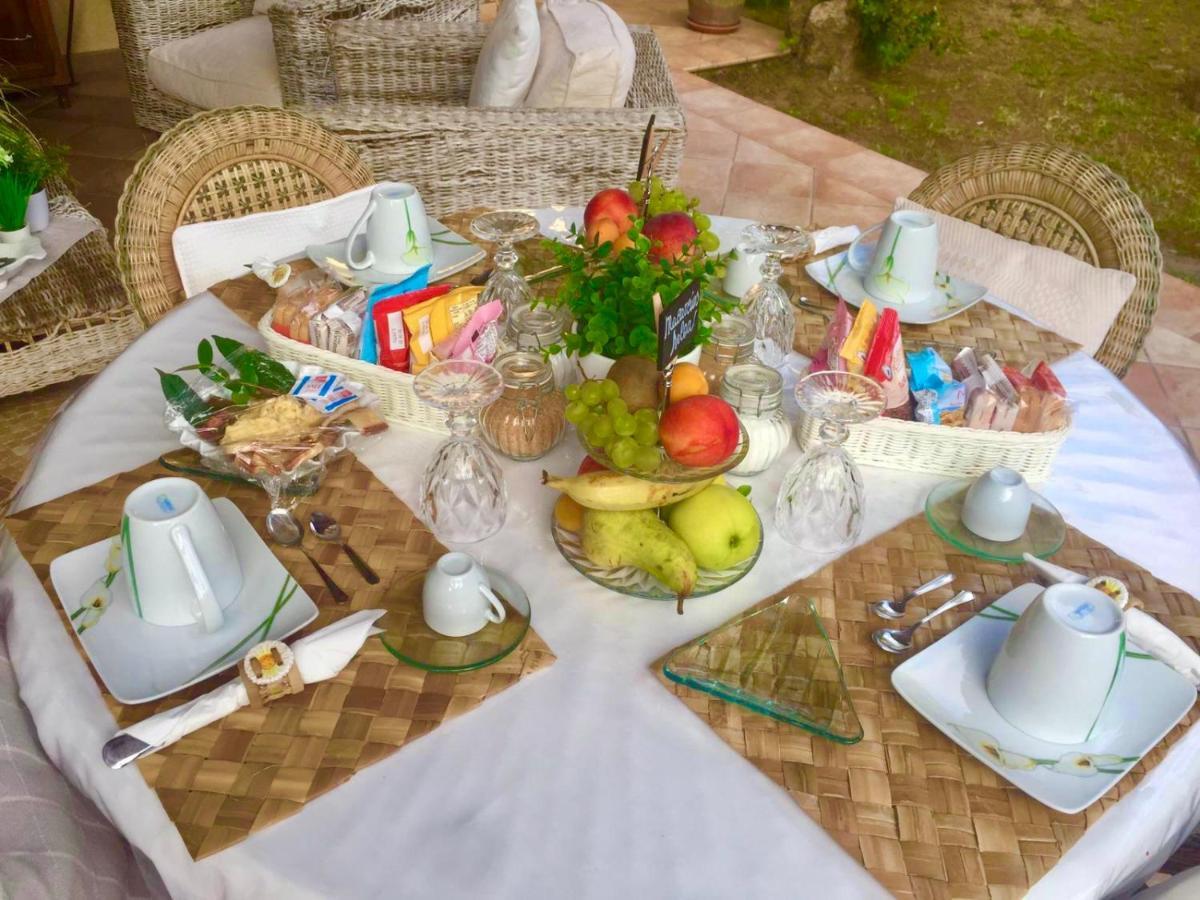 Villa Franci ซานตา เตเรซา กัลลูรา ภายนอก รูปภาพ